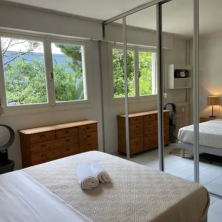 100 Mètres De La Plage, Entièrement Climatisé * Cannes