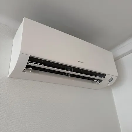 Martinez Climatise 5 Couchages Lägenhet